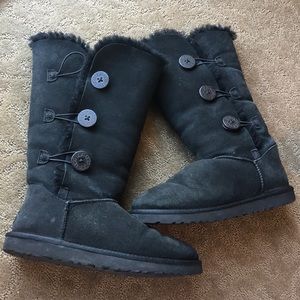 Uggs tall 3 button